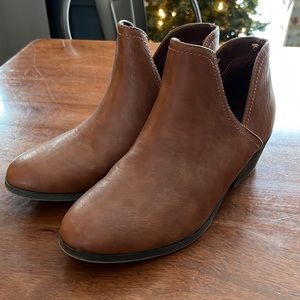 Faded glory women’s boot